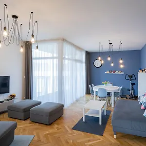 hotellátogatás